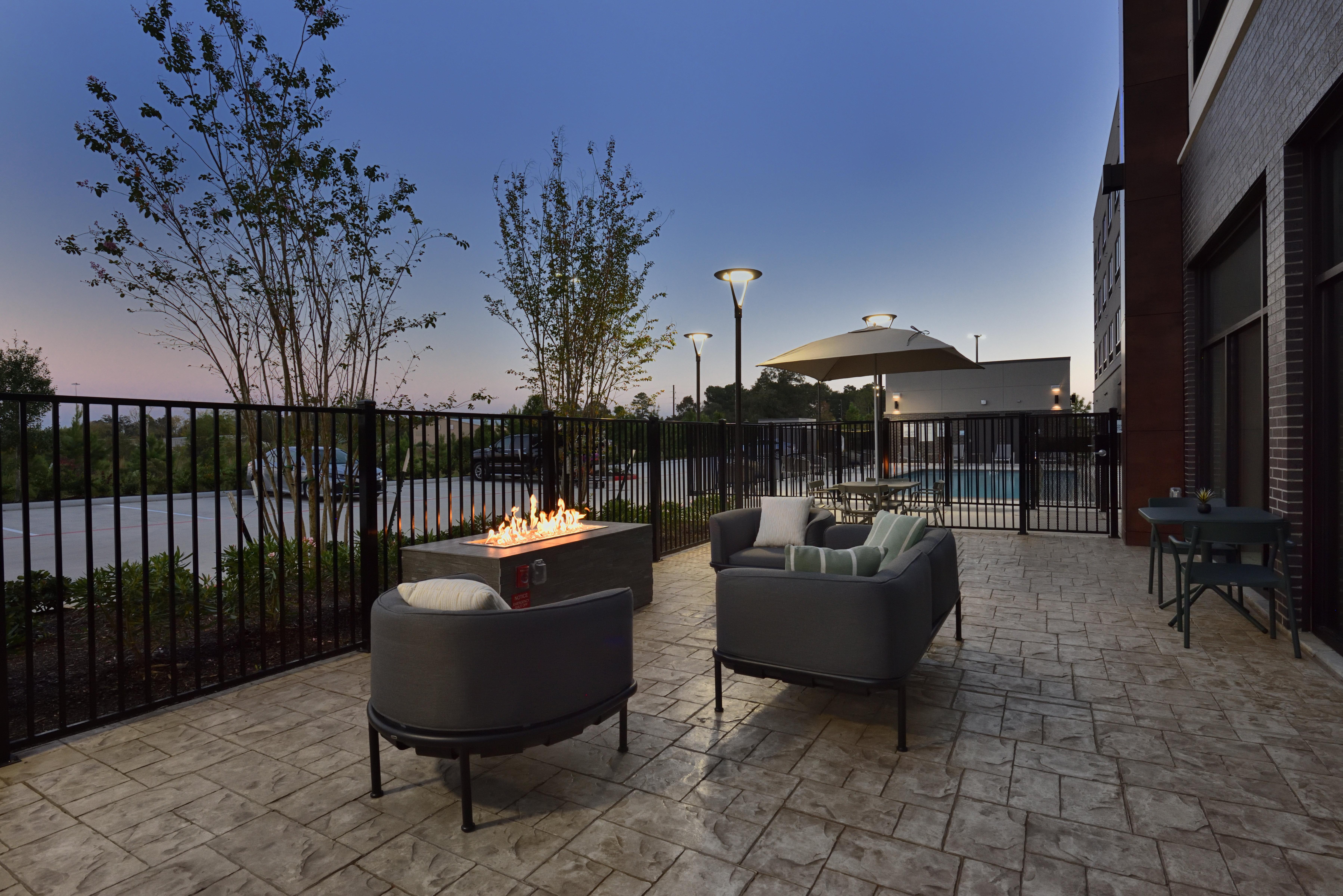 Holiday Inn Express & Suites Spring - Woodlands Area By Ihg Exterior foto